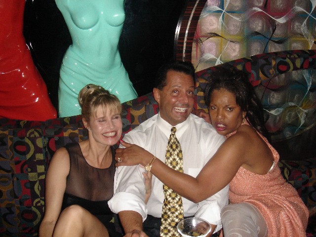 FRANK & HIS GIRLS